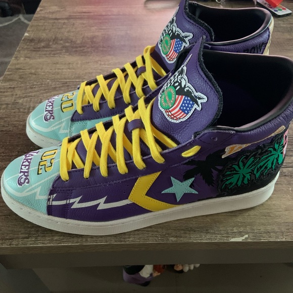 Converse - Picture 4 of 5